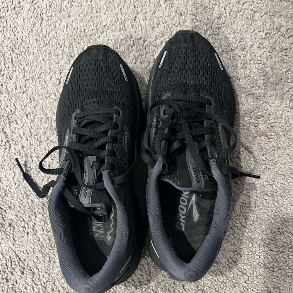 Brooks Cushion shoes
